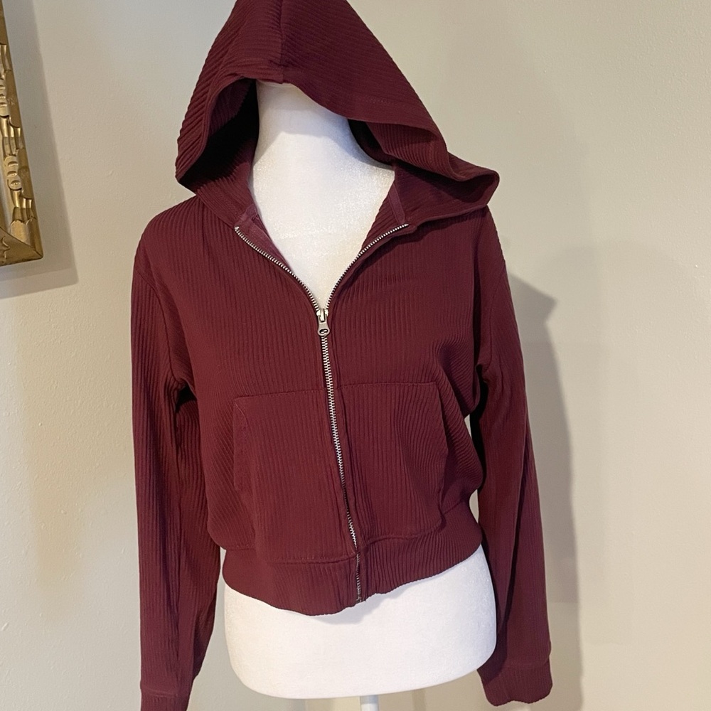 Women's Burgundy Ribbed Hoodie and Pants Set - Picture 3 of 7